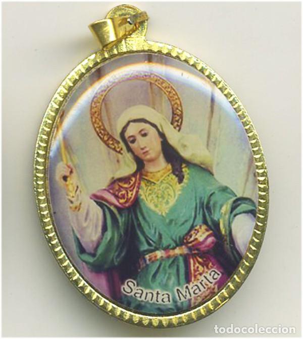 Antig&uuml;edades: VIRGEN SANTA MARTA MEDALLA DE 3,5/2,5 CM DORADA E IMAGEN EN ESMALTE
