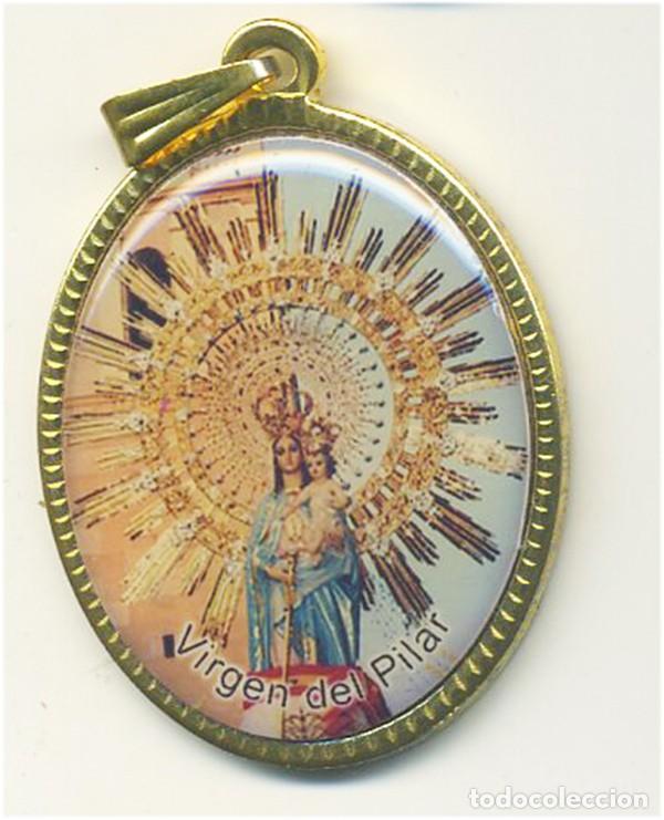 Antig&uuml;edades: VIRGEN DEL PILAR MEDALLA DE 3,5/2,5 CM DORADA E IMAGEN EN ESMALTE