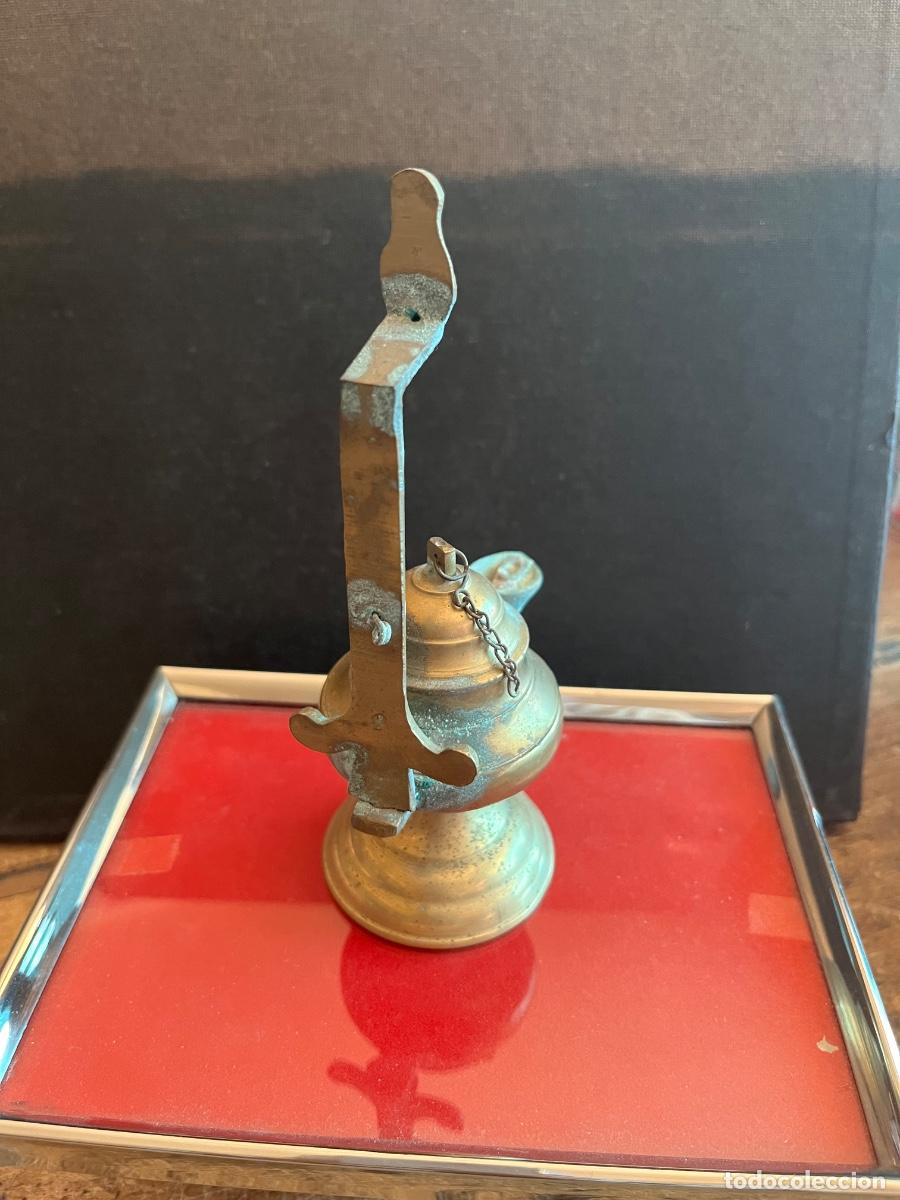 Antig&uuml;edades: L&Aacute;MPARA DE ACEITE EN BRONCE - Foto 2