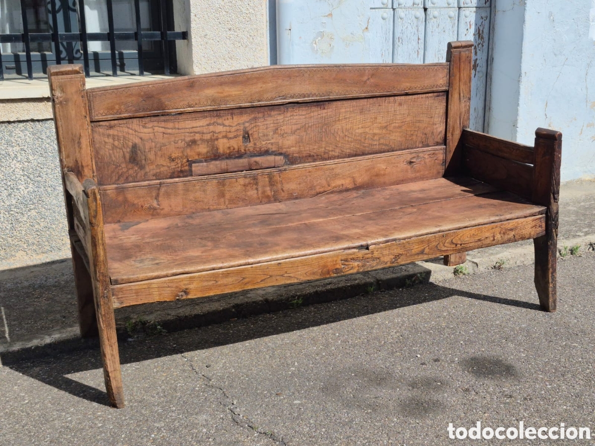 Antig&uuml;edades: Esca&ntilde;o de casta&ntilde;o en buen estado - Foto 2
