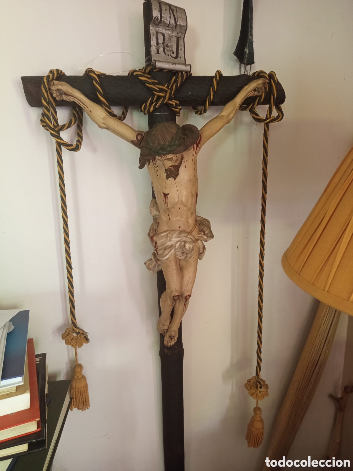 Antiquit&auml;ten: Magn&iacute;fico crucifijo de grandes medidas