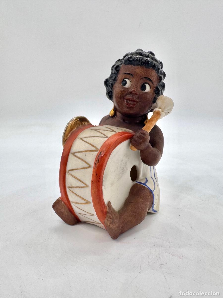 Antiquit&auml;ten: Biscuit antigua figura de ni&ntilde;o con tambor Piano Baby