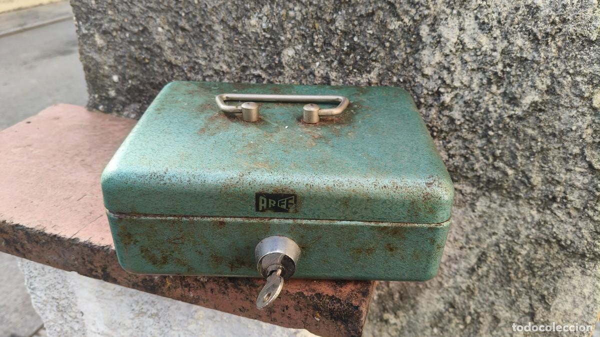 Antig&uuml;edades: Caisse a monnaie APEF 1970