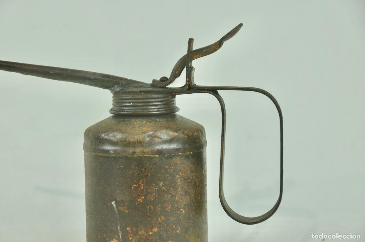 Antig&uuml;edades: Aceitera - Foto 2