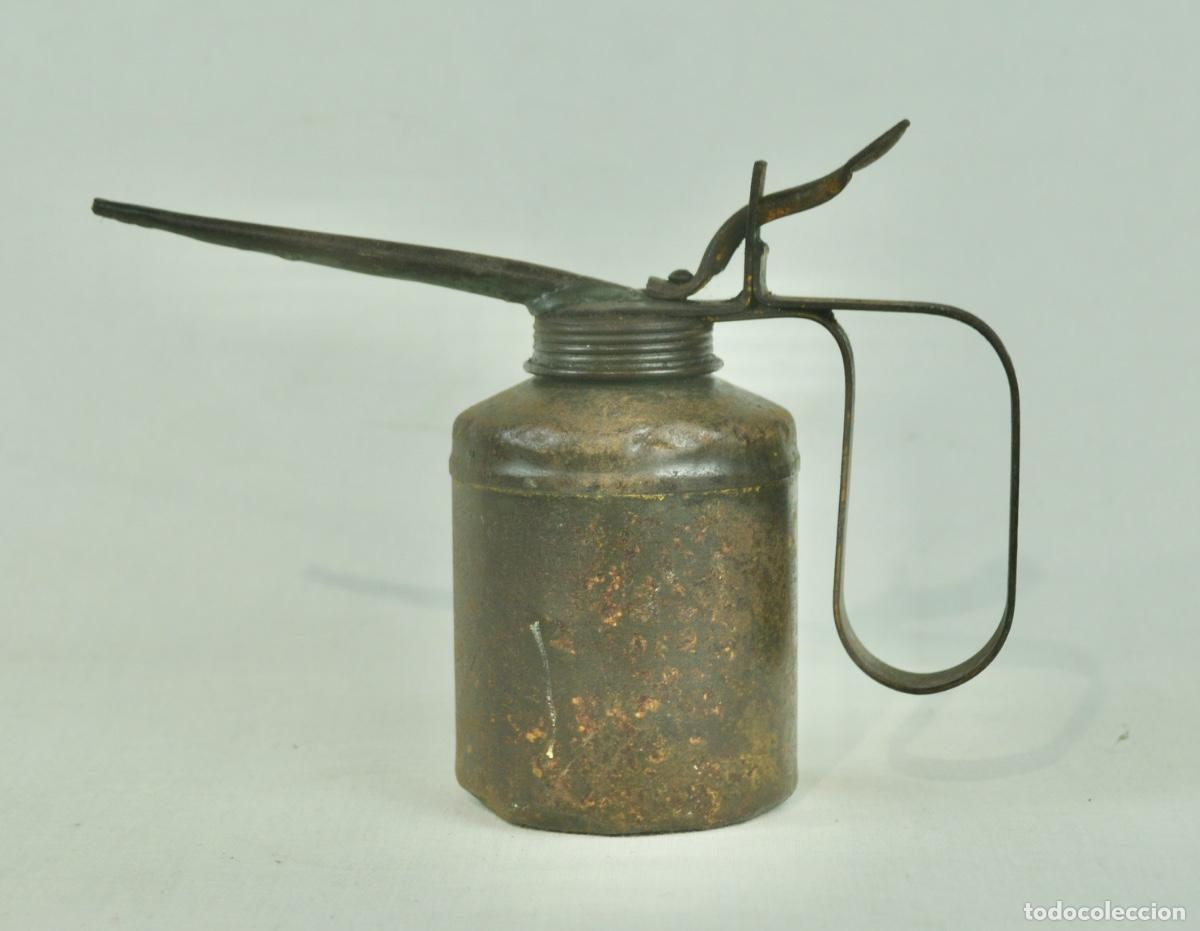 Antig&uuml;edades: Aceitera - Foto 3