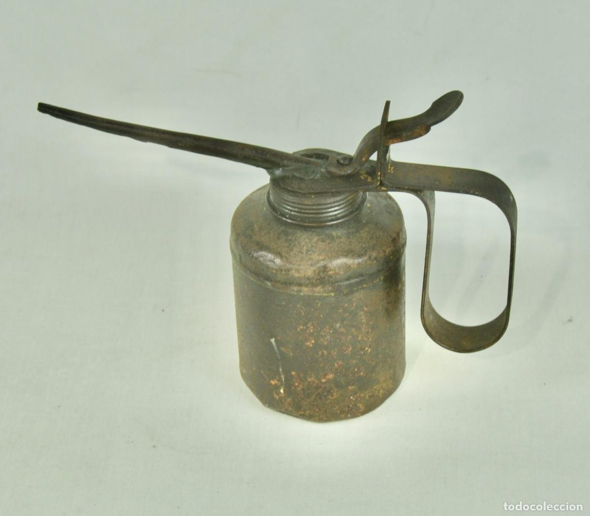 Antig&uuml;edades: Aceitera - Foto 4