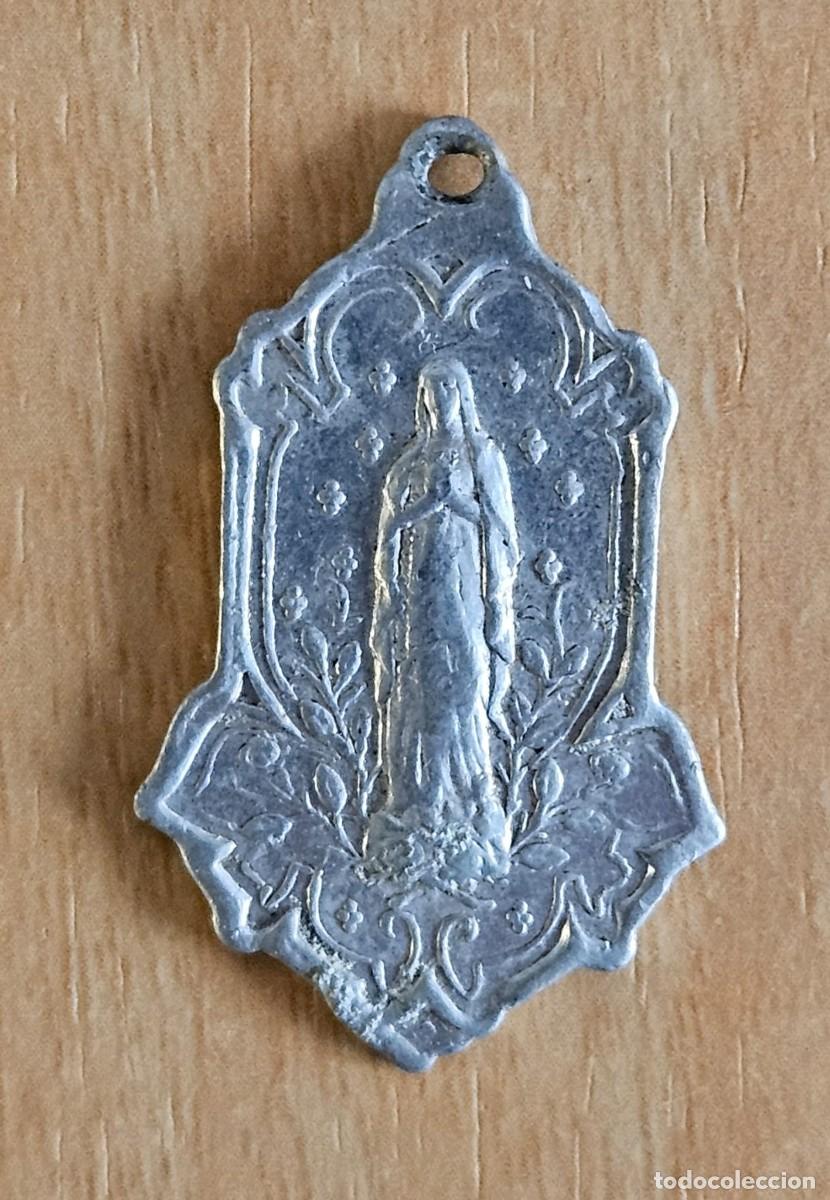 Antiques: Medalla Religiosa - Nuestra Se&ntilde;ora De Lourdes - 35x20mm -