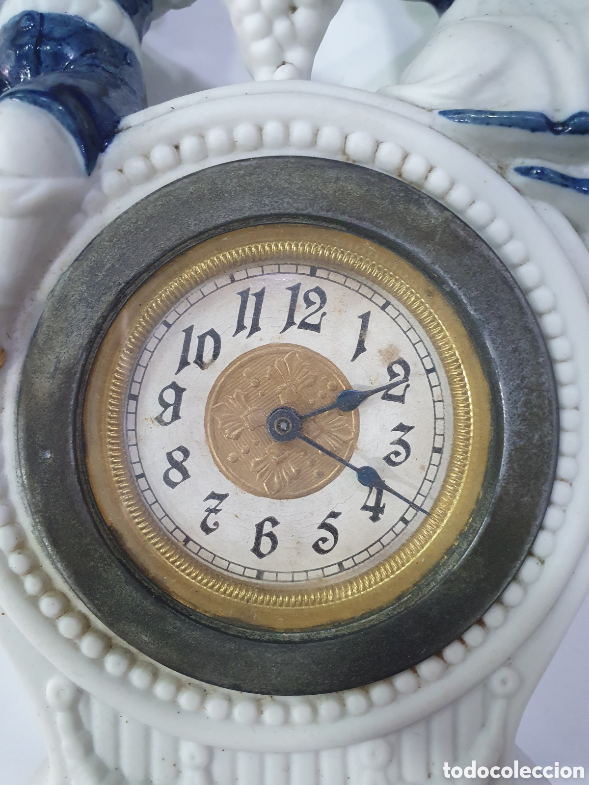 Antig&uuml;edades: Antiguo reloj en biscuit. (L98) - Foto 4