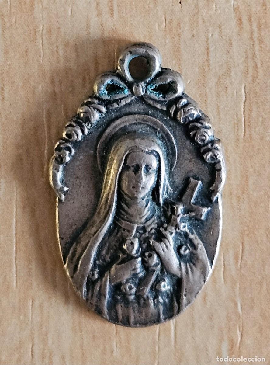 Antig&uuml;edades: Antigua Medalla Religiosa en Cobre - Sancta Teresia A Jesu Infante O.P.N - 22x14mm.