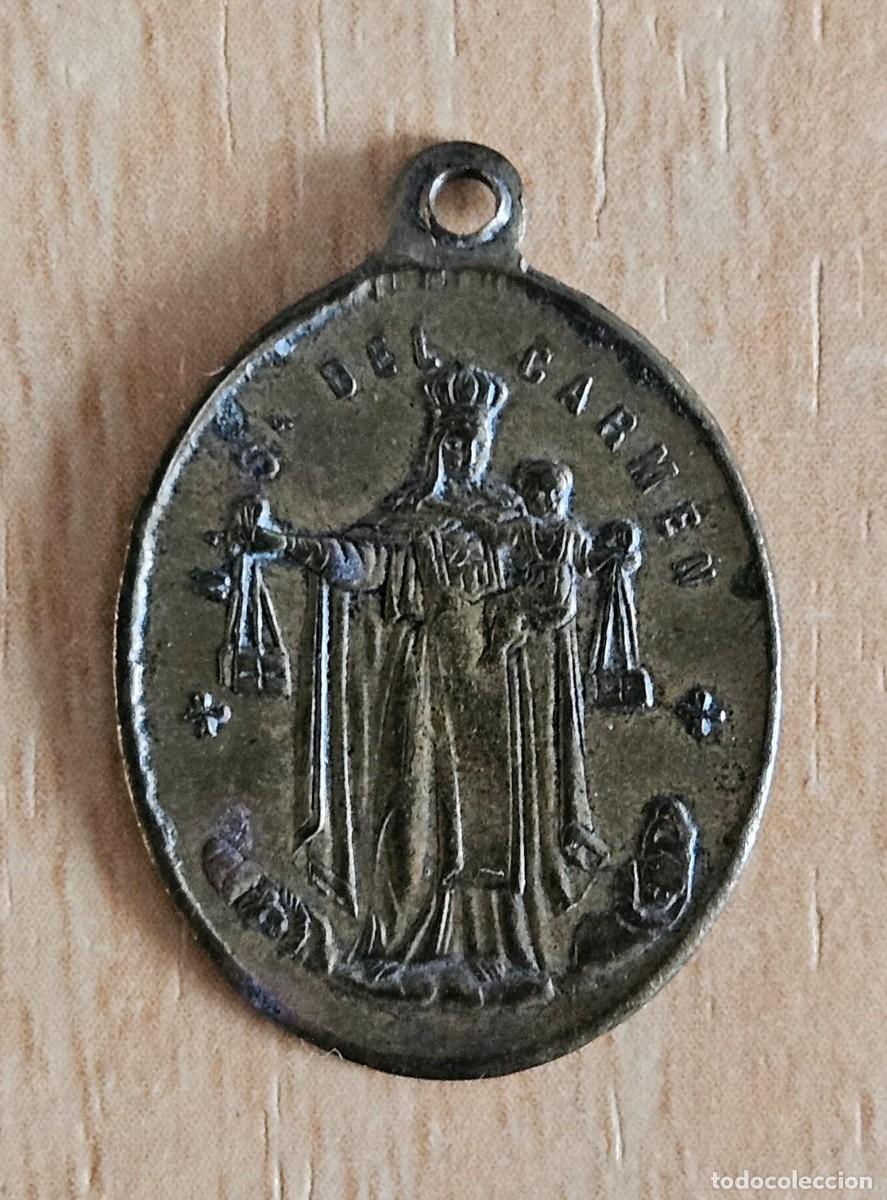 Antiques: Antigua Medalla Religiosa en Cobre - Na. Sr. Del Carmen - Reverso, Virgen Milagrosa - 24x18mm.