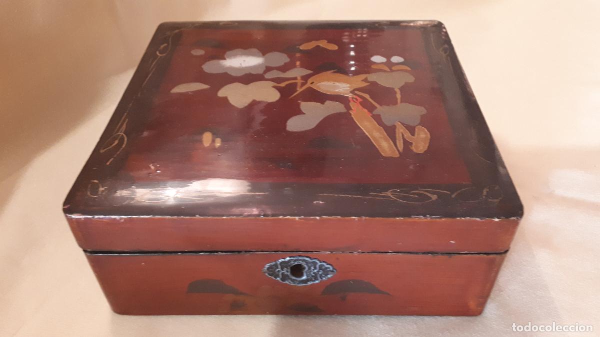 Antig&uuml;edades: Caja japonesa. Periodo TAISHO. 1912-1926.
