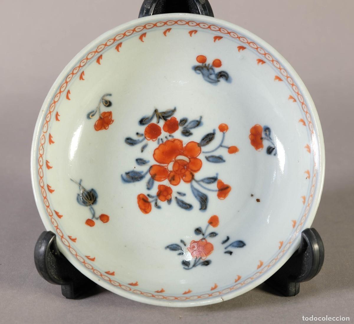 Antig&uuml;edades: PEQUE&Ntilde;O PLATO TIPO SALSERA EN PORCELANA COMPA&Ntilde;&Iacute;A DE &Iacute;NDIAS PINTADO A MANO SIGLO XVIII