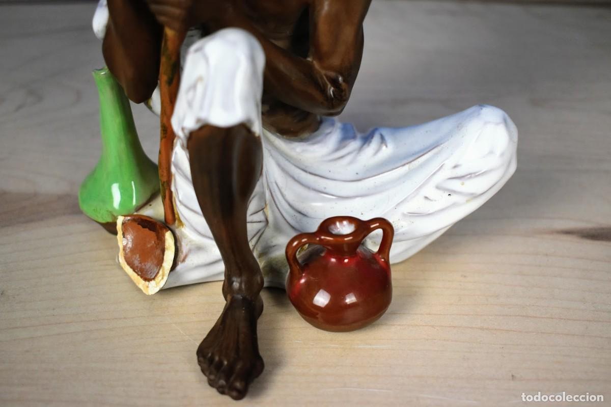 Antig&uuml;edades: Mendigo Hind&uacute; de porcelana de Algora con defectos - Foto 4