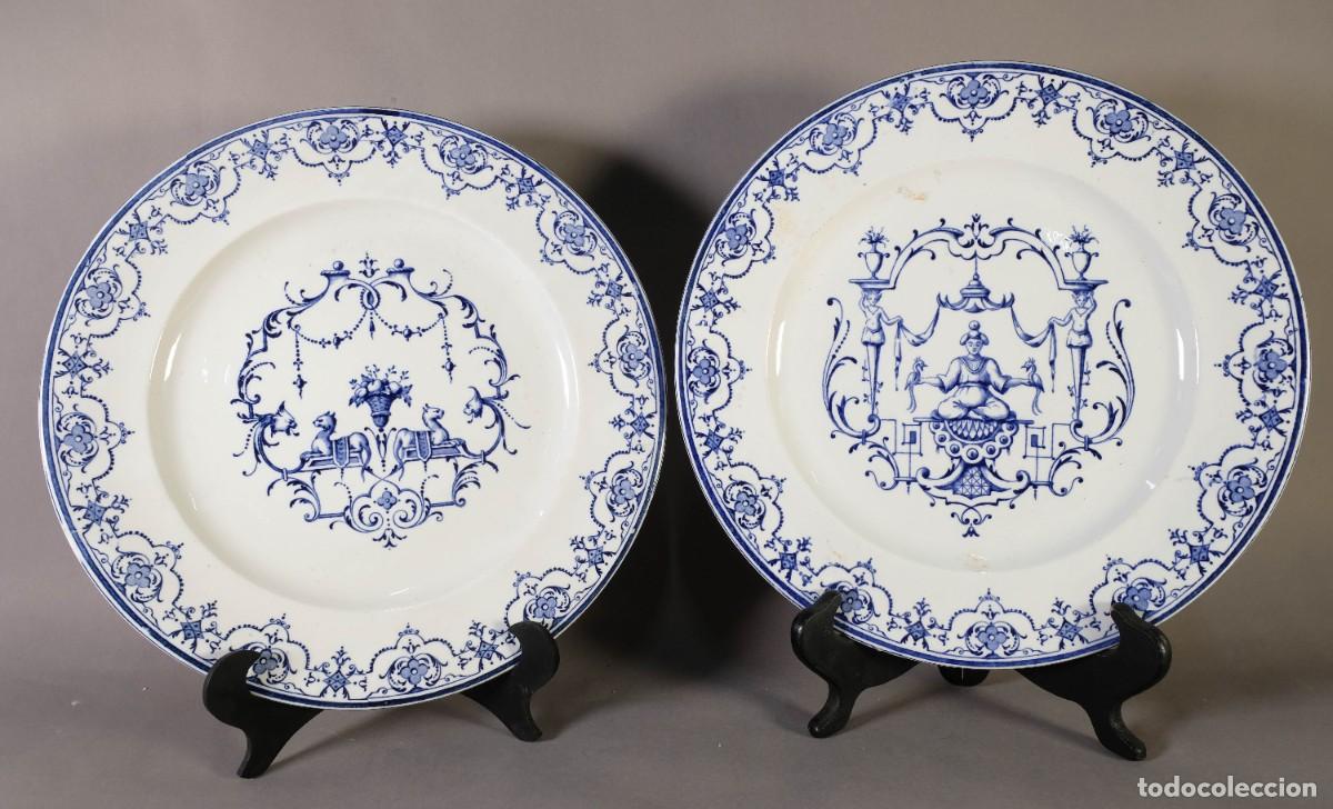 Antig&uuml;edades: PAREJA DE PLATOS EN PORCELANA FRANCESA JULES VIEILLARD SIGLO XIX