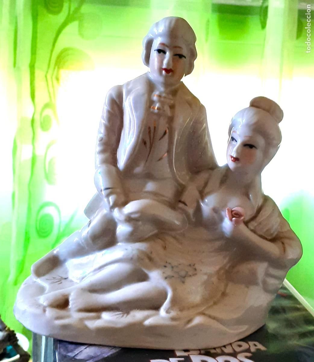 Antig&uuml;edades: UNA PAREJA DE NOVIOS FRANCESES. FIGURA.