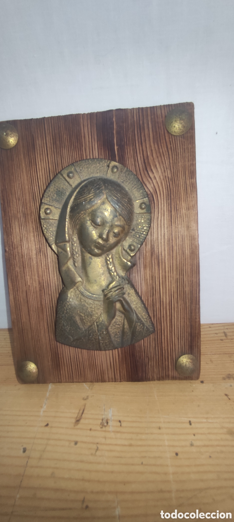 Antig&uuml;edades: Figura virgen de bronce sobre tabla - Foto 5