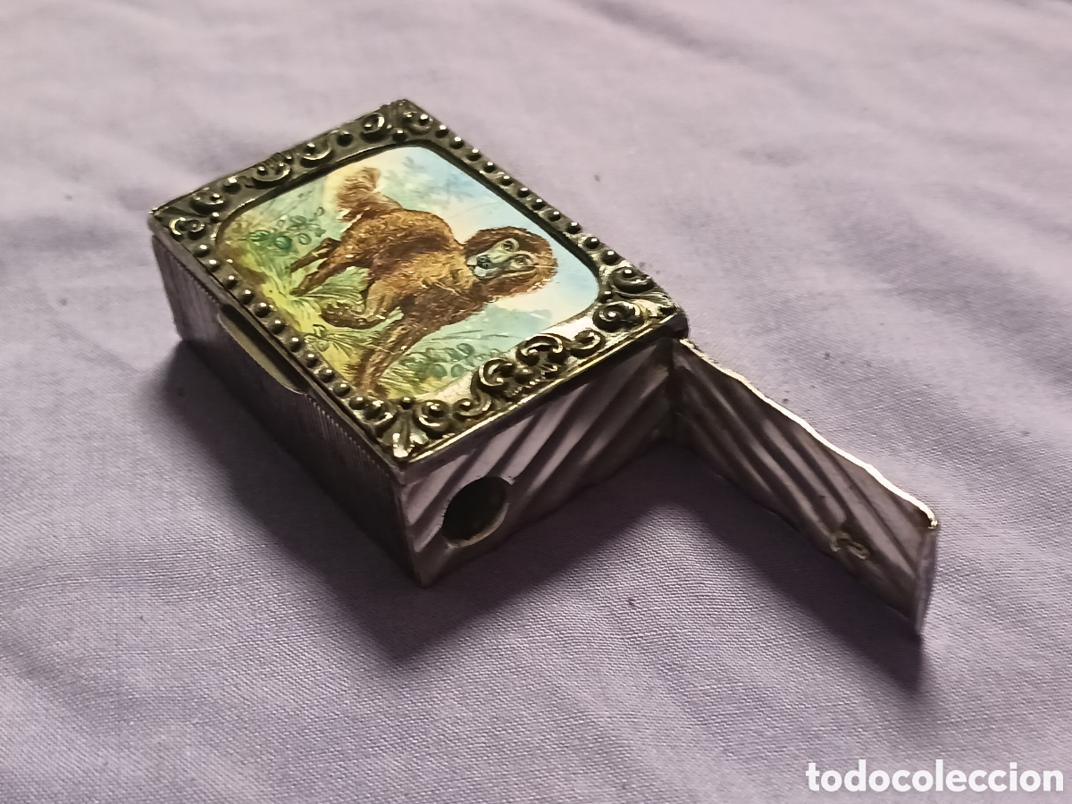 Antig&uuml;edades: CURIOSA CAJITA CERILLERO, PINTADA A MANO.
