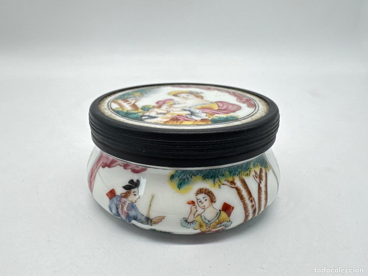 Antig&uuml;edades: TABAQUERA DE PORCELANA - Foto 2