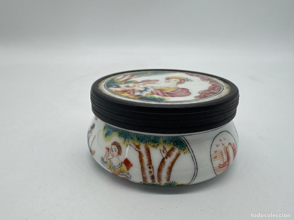 Antig&uuml;edades: TABAQUERA DE PORCELANA - Foto 3