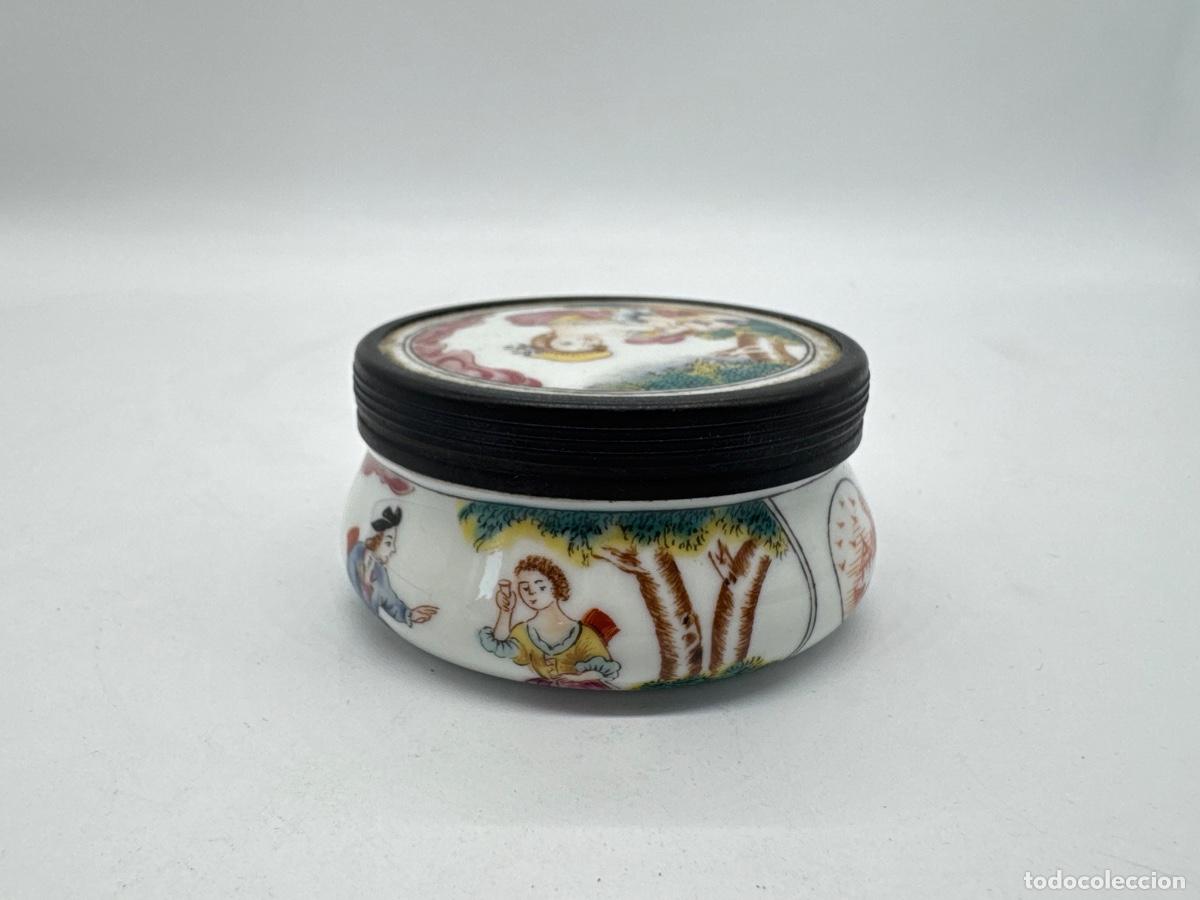 Antig&uuml;edades: TABAQUERA DE PORCELANA - Foto 5