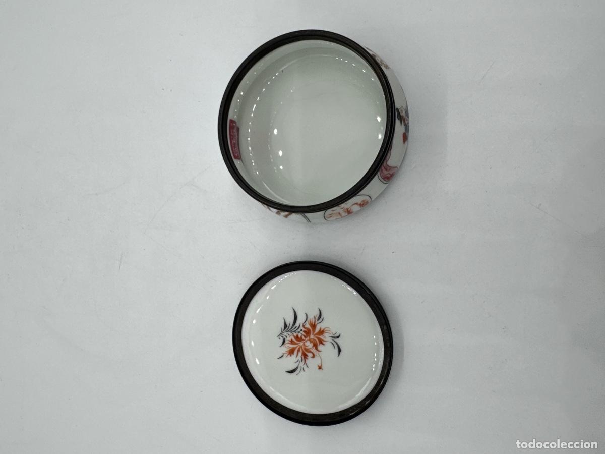 Antig&uuml;edades: TABAQUERA DE PORCELANA - Foto 7