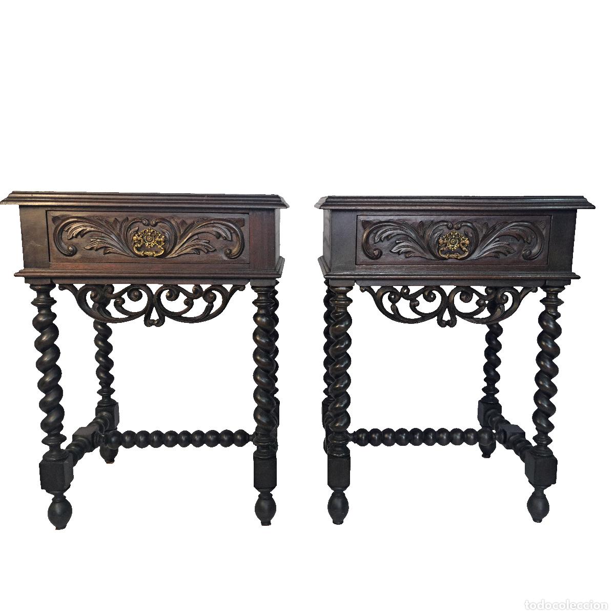Antiques: Par de mesitas de noche