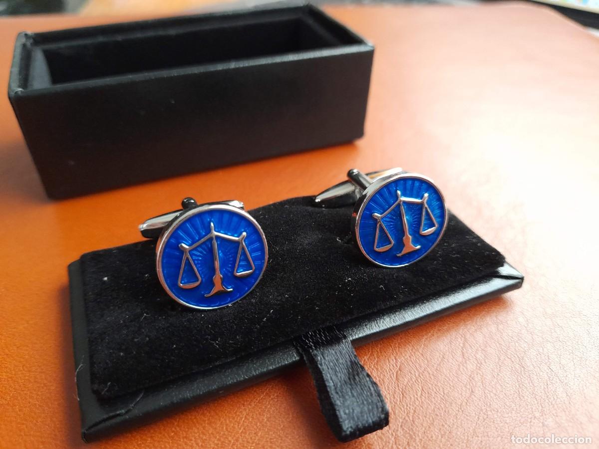 Antig&uuml;edades: Gemelos justicia. Gemelos Abogado. Gemelos jurista. Gemelos juez