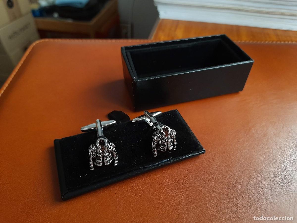 Antig&uuml;edades: Gemelos Chaquetilla de Torero. Gemelos Toros
