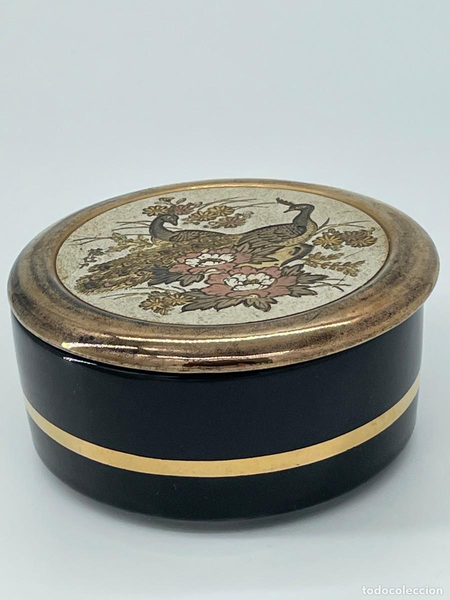 Antiques: El arte del Chokin.Cajita joyero de porcelana.