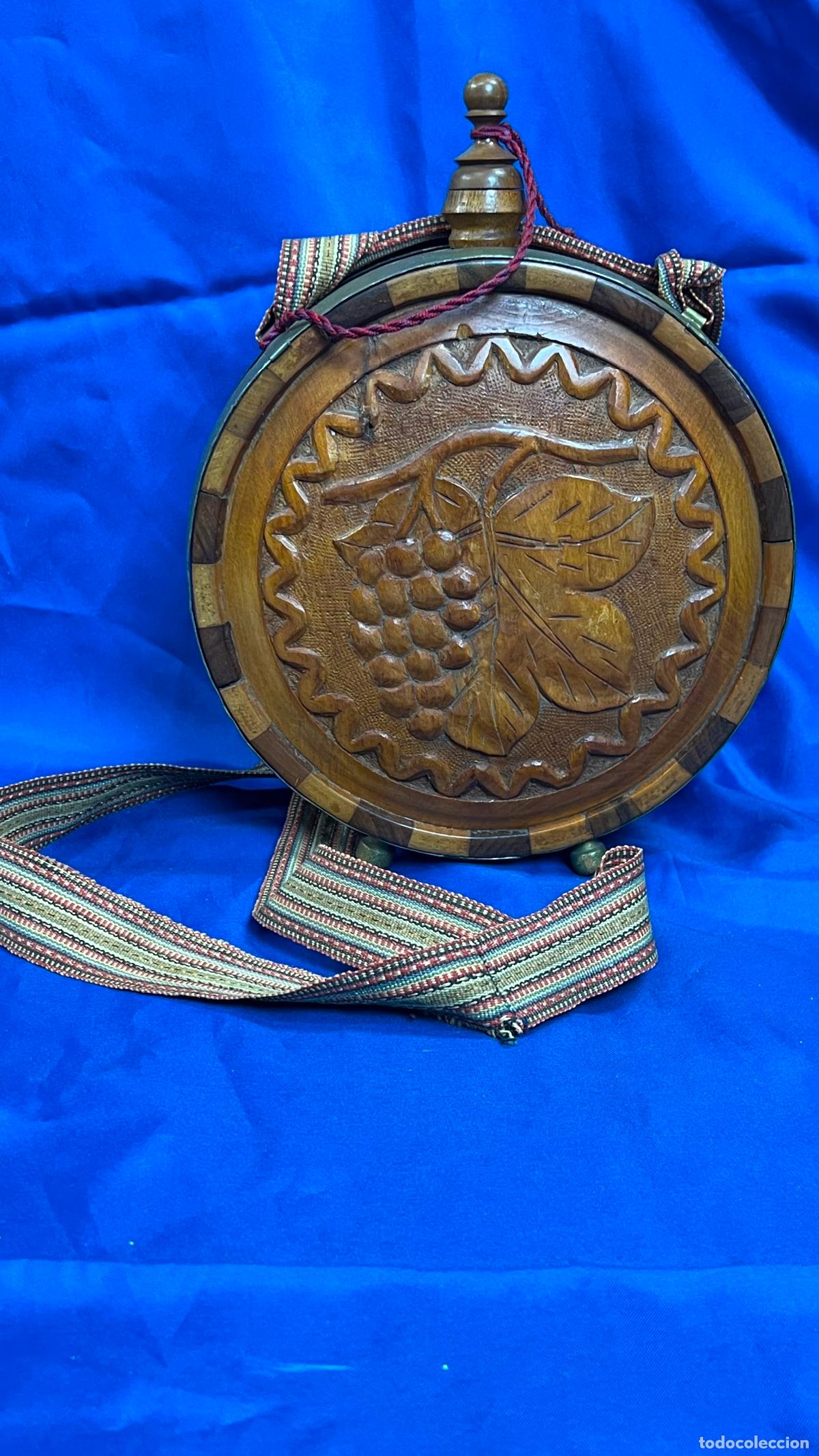 Antig&uuml;edades: FASCINANTE SARCOFAGO EGIPCIO VINTAGE CON MOMIA EXENTA - POLICROM&Iacute;A Y DORADOS - EGIPTO REVIVAL