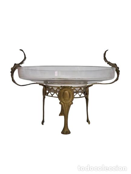Antig&uuml;edades: Centro de Mesa, Frutero Art Dec&oacute; - Bronce Cincelado y Cristal - A&ntilde;os 20
