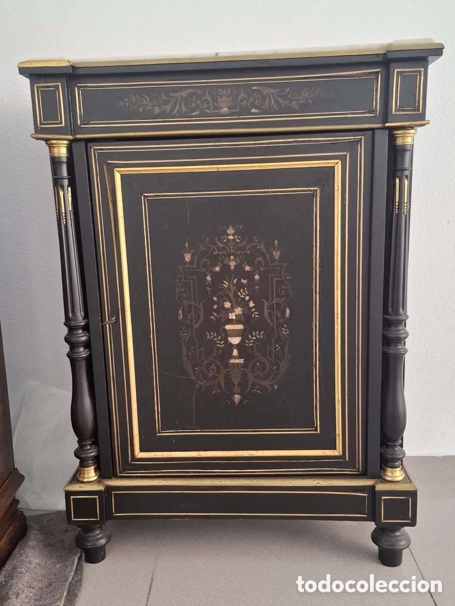 Antig&uuml;edades: Mueble Entredos Napole&oacute;n III