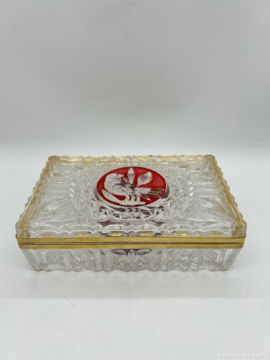 Antig&uuml;edades: Caja joyero de cristal tallado Hofbauer - colecci&oacute;n Ruby Byrdes