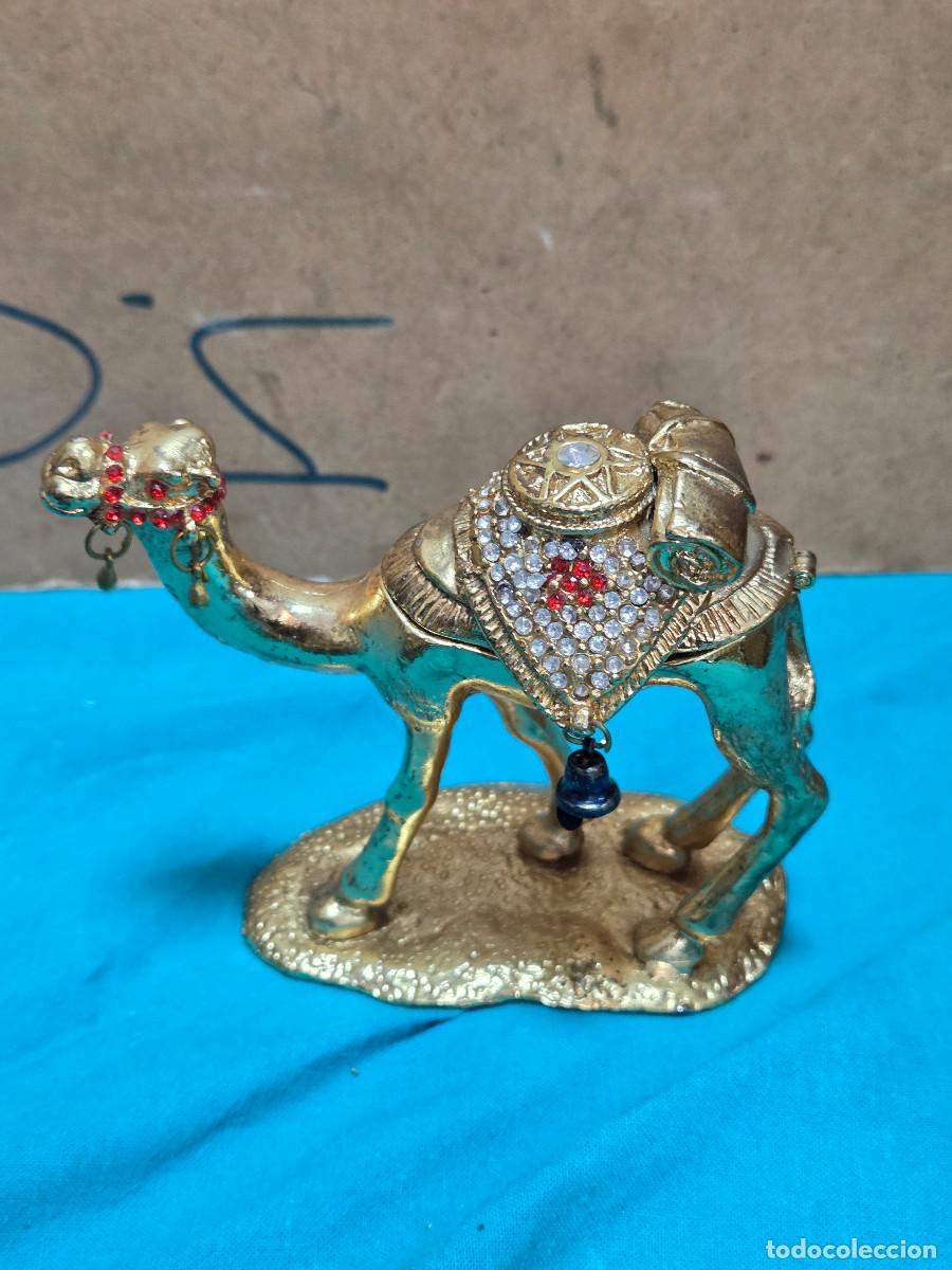 Antig&uuml;edades: figura de camello metal