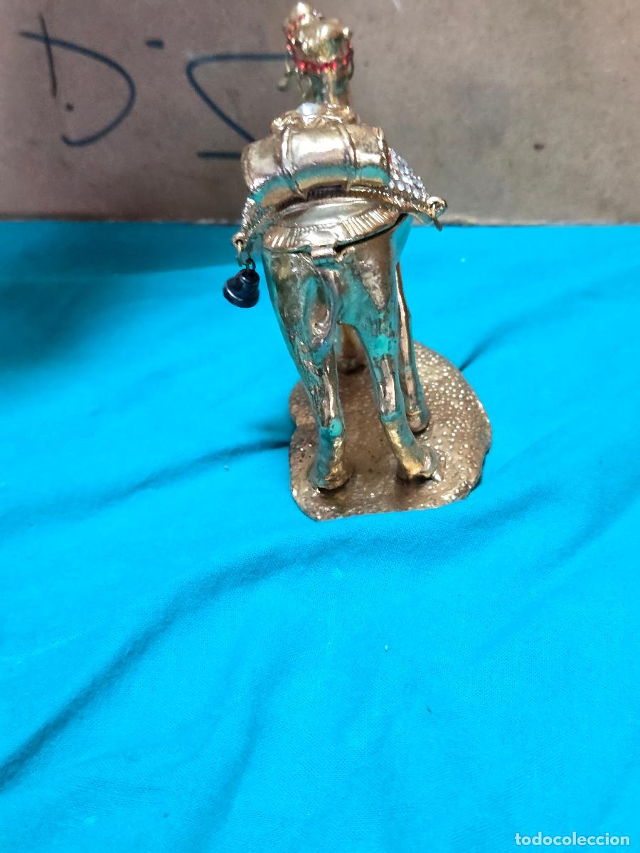 Antig&uuml;edades: figura de camello metal - Foto 4