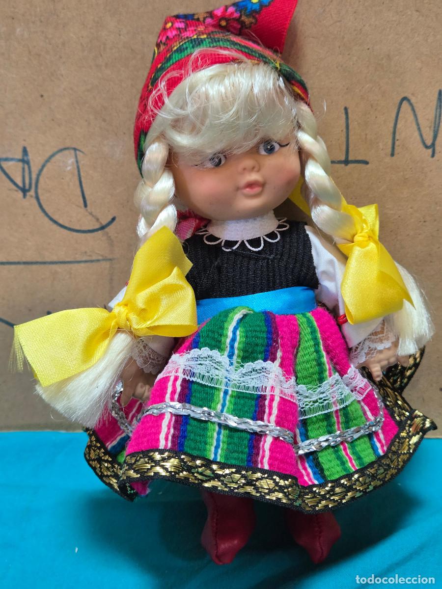 Antig&uuml;edades: mu&ntilde;eca de juego didastico - Foto 1