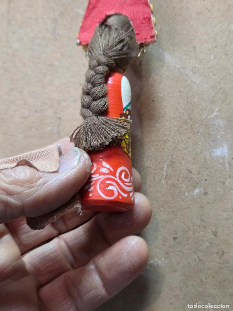 Antig&uuml;edades: figura acrilica y madera - Foto 4