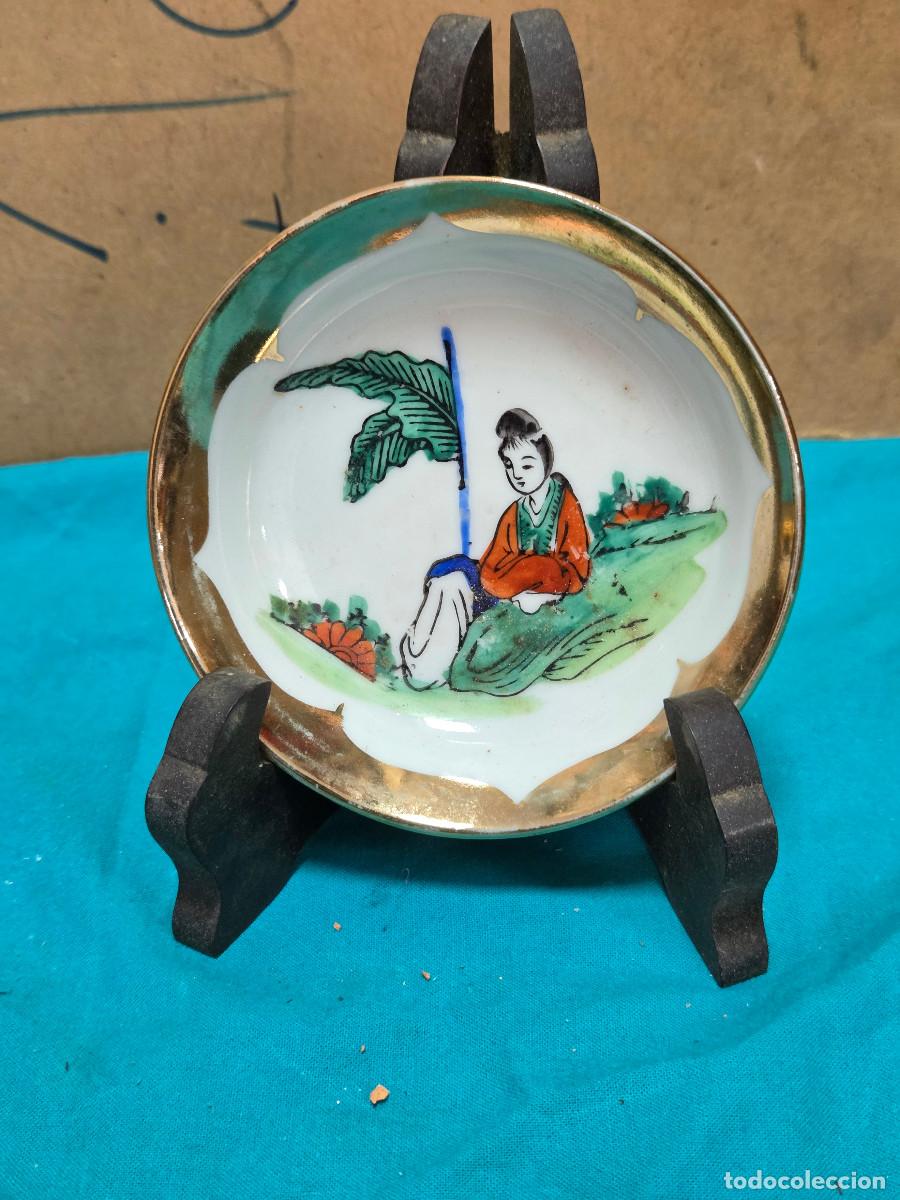 Antig&uuml;edades: peque&ntilde;o plato oriental