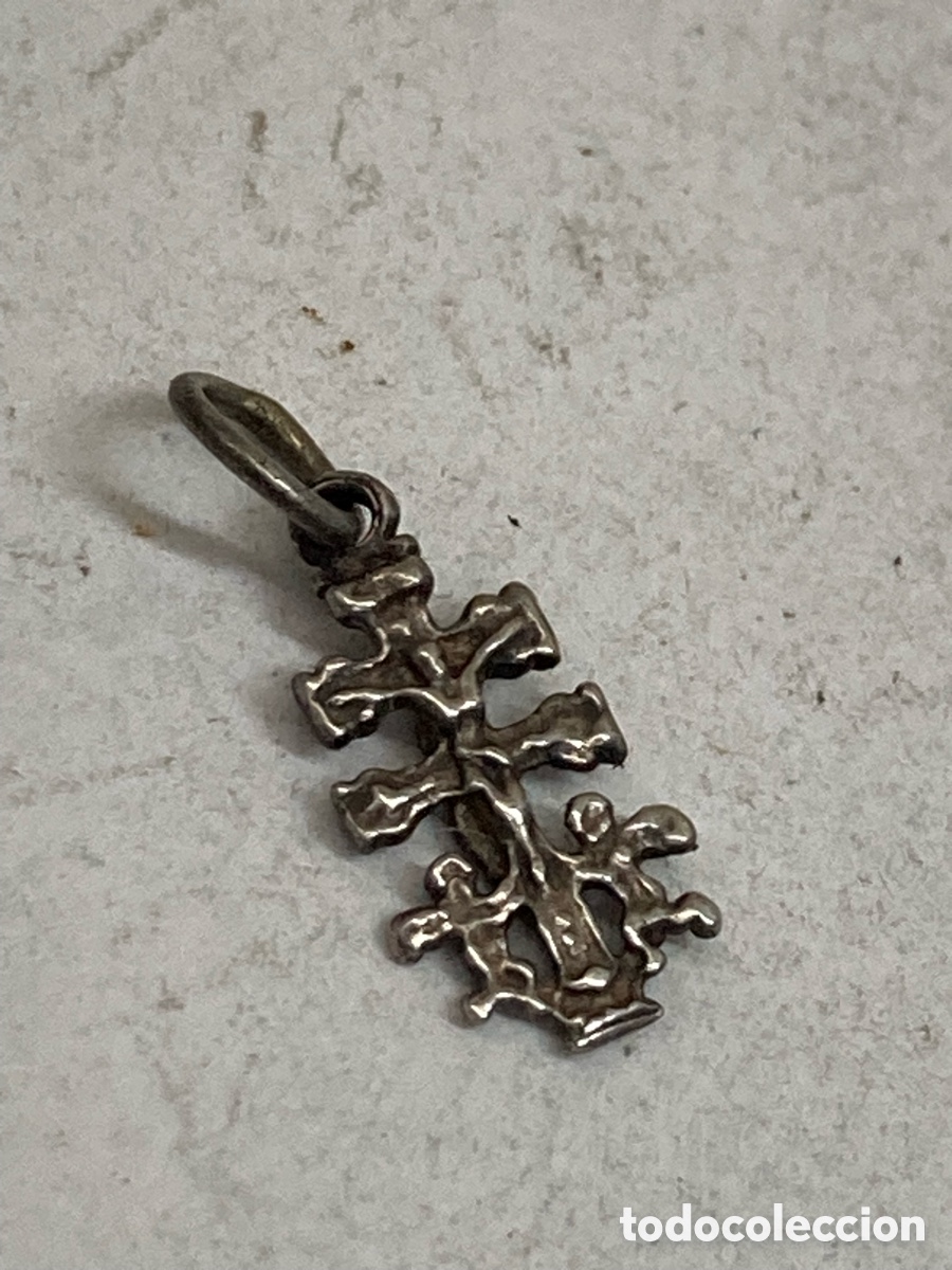 Antig&uuml;edades: Cruz de plata religiosa C590