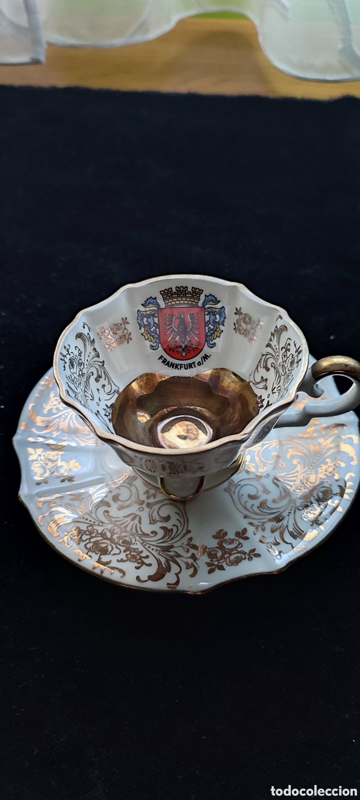 Antig&uuml;edades: Antigua taza de t&eacute; y platos de Edelstein Baviera con escudo de armas de Frankfurt