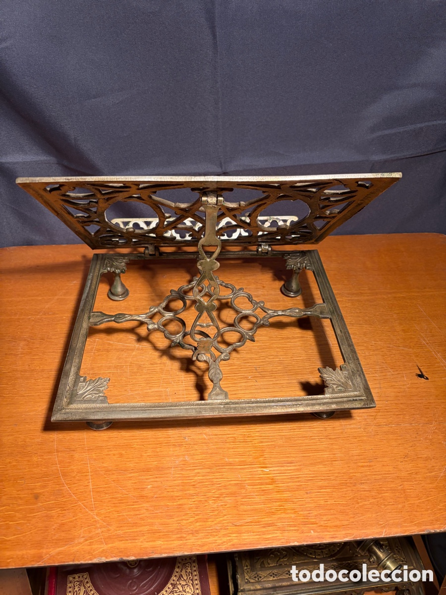 Antig&uuml;edades: ATRIL ECLESIASTICO BRONCE PLATEADO SIGLO XIX - Foto 3