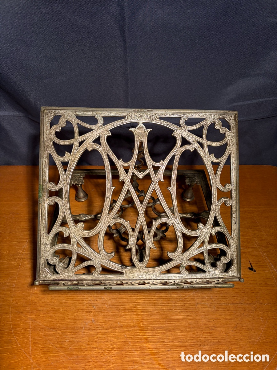 Antig&uuml;edades: ATRIL ECLESIASTICO BRONCE PLATEADO SIGLO XIX