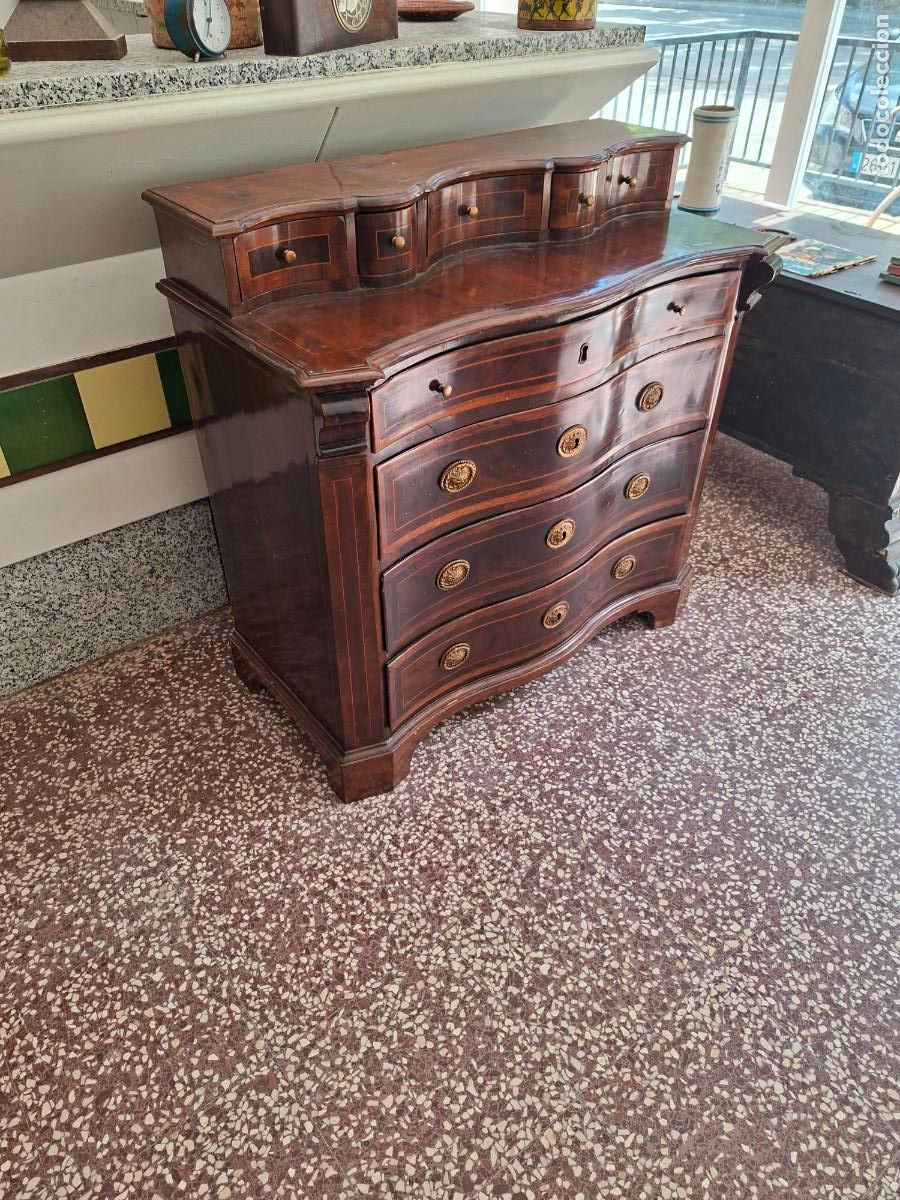 Antig&uuml;edades: COMODA CATALANA BOMBEADA ORIGINAL PEQUE&Ntilde;A RESTAURADA
