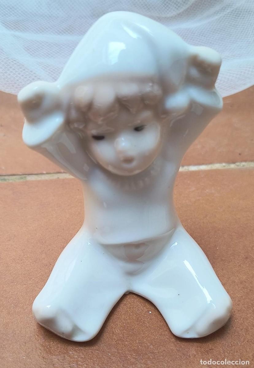Antig&uuml;edades: FIGURA DE PORCELANA DE NI&Ntilde;O DURMIENTE - MARCA TENGRA