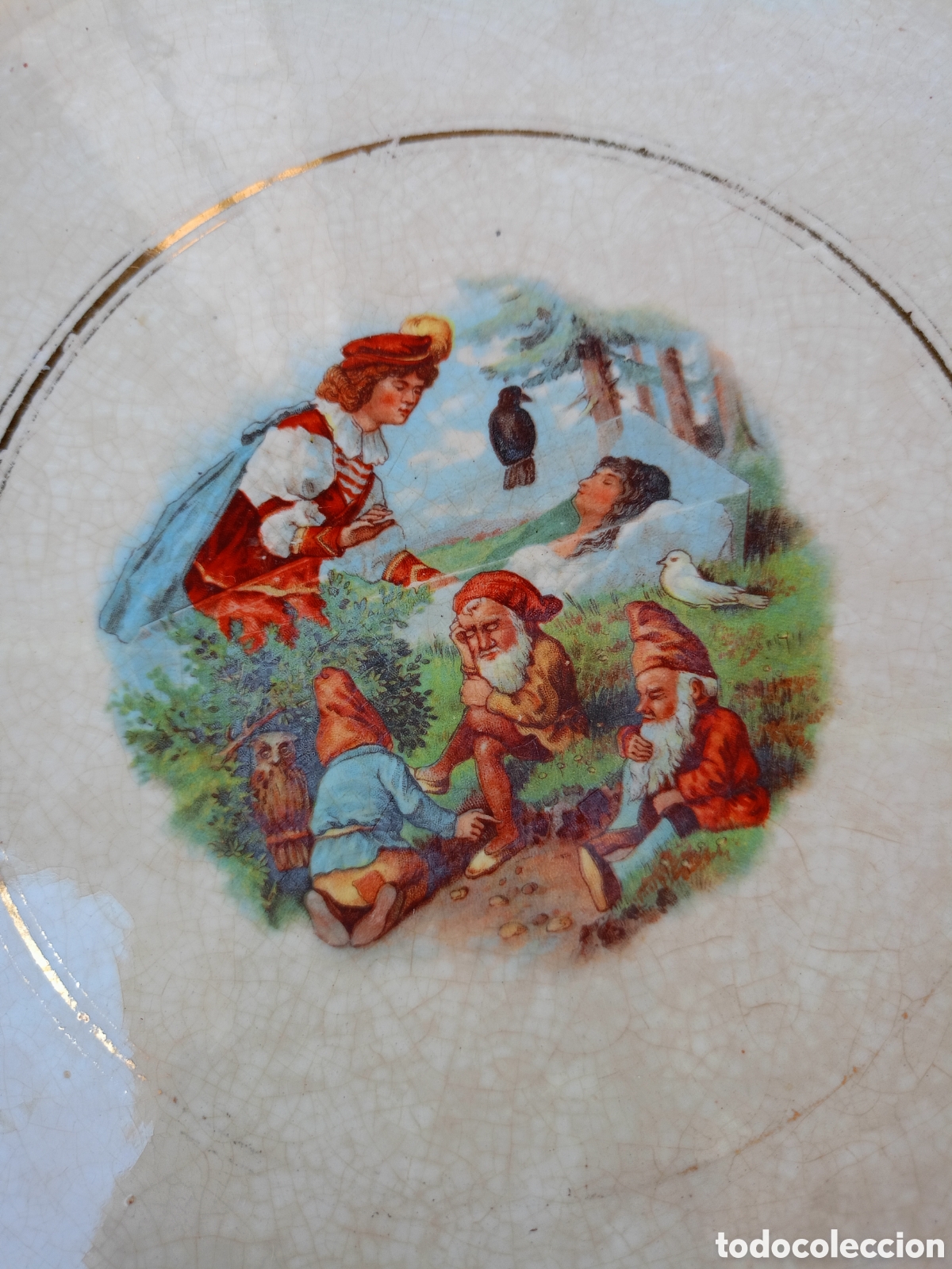 Antig&uuml;edades: ANTIGUO PLATO ESCENA BLANCANIEVES Y LOS SIETE ENANITOS