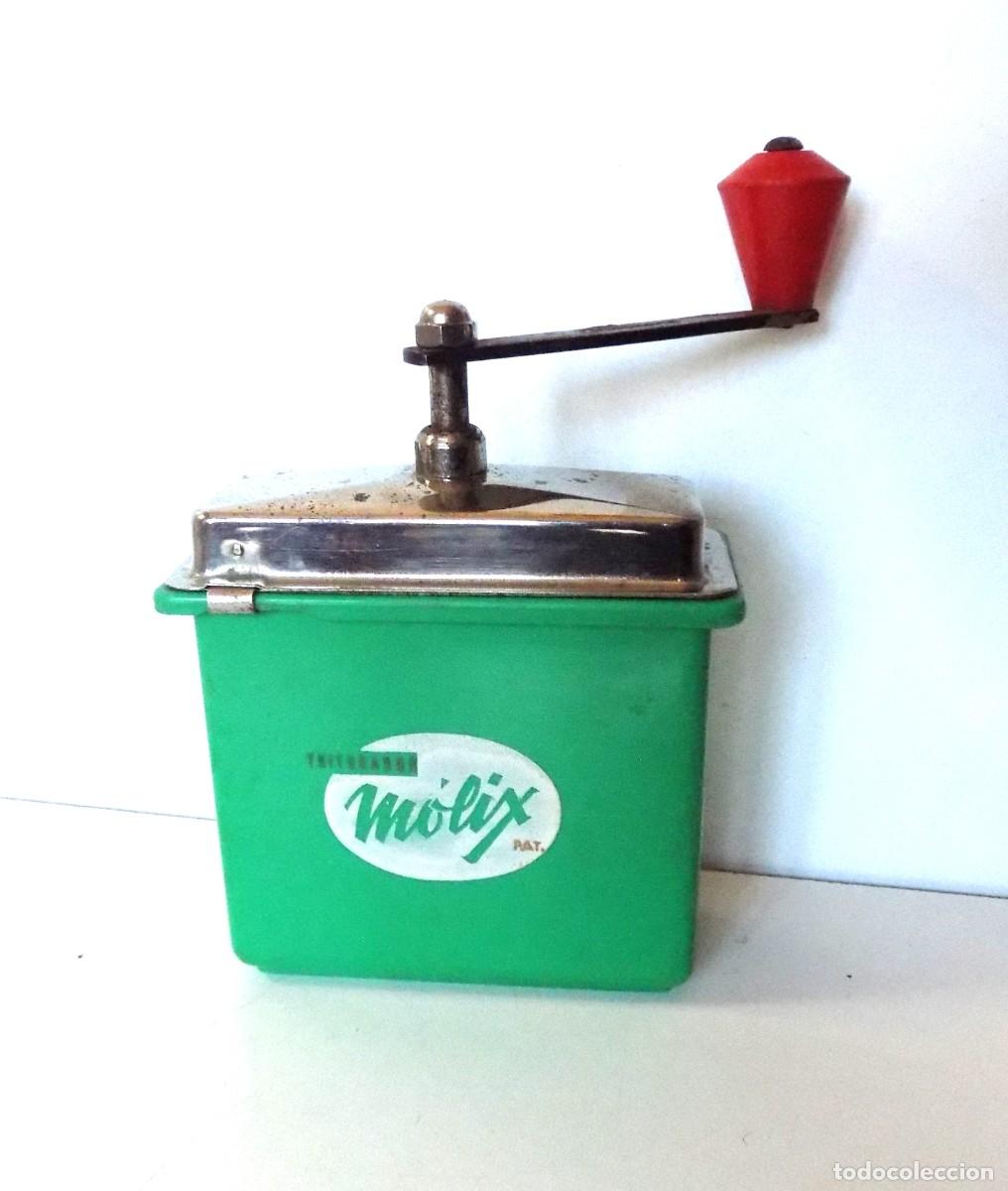 Antig&uuml;edades: MOLINILLO DE CAF&Eacute; MARCA MOLIX. MODELO VERDE. ESPA&Ntilde;A. CA. 1957/1960