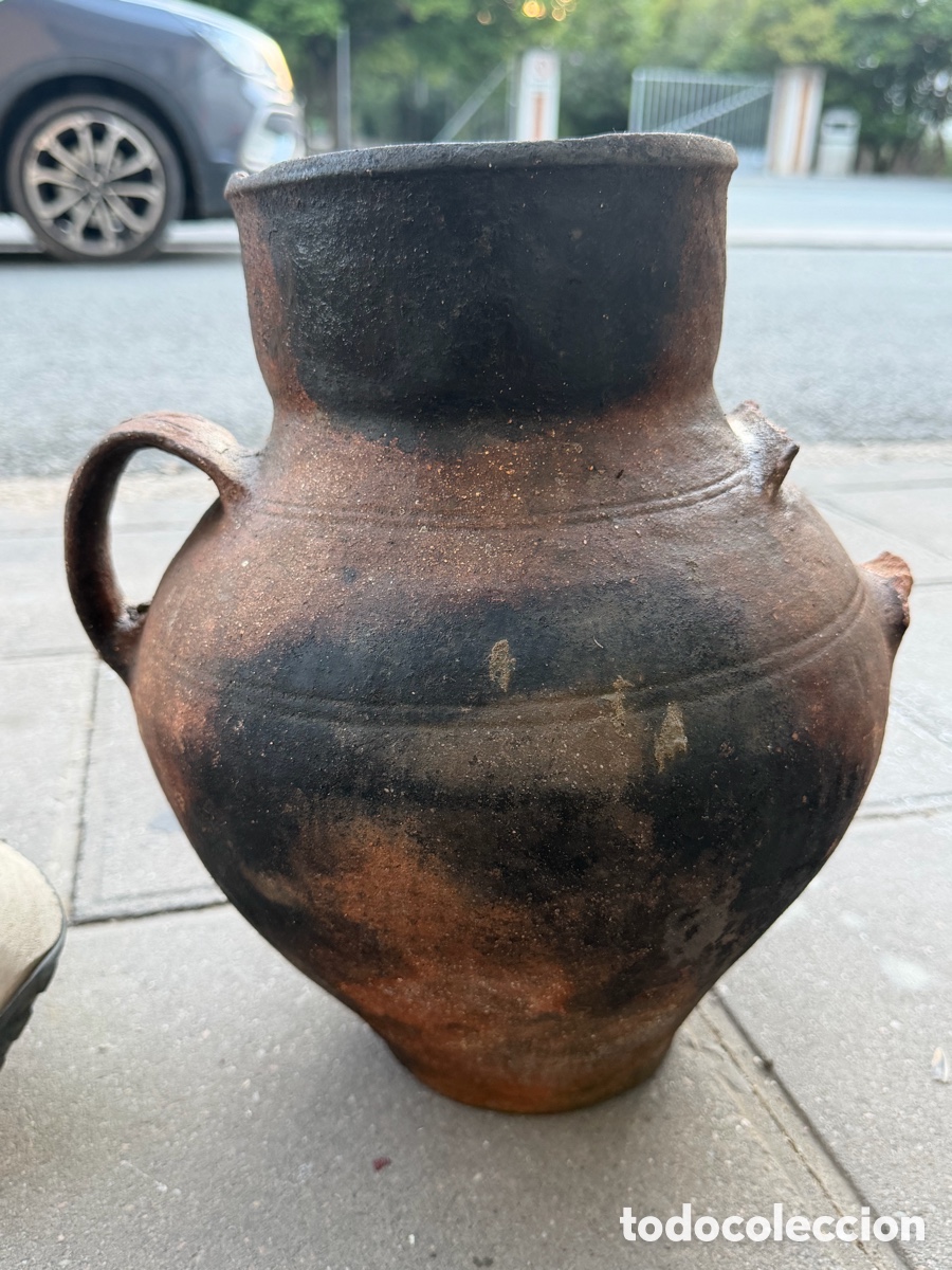 Antig&uuml;edades: CERAMICA VASCA ANTIGUA SIN ESMALTAR (MUELAS DEL PAN)