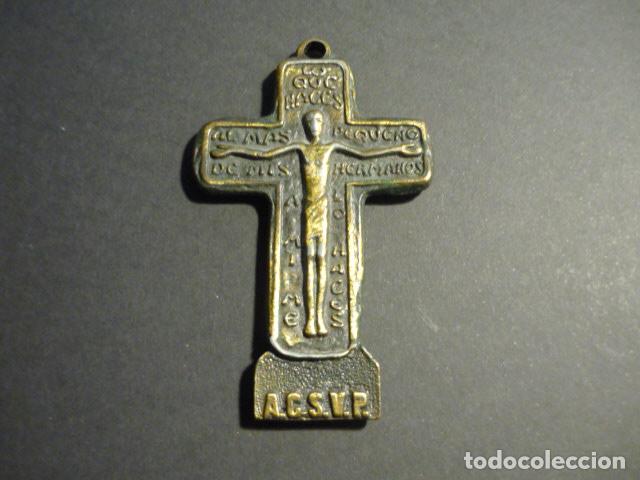 Antig&uuml;edades: CRUZ PECTORAL MISIONAL ORDEN DE SAN VICENTE DE PAUL METAL Y LABRADA 5 X 8 CM