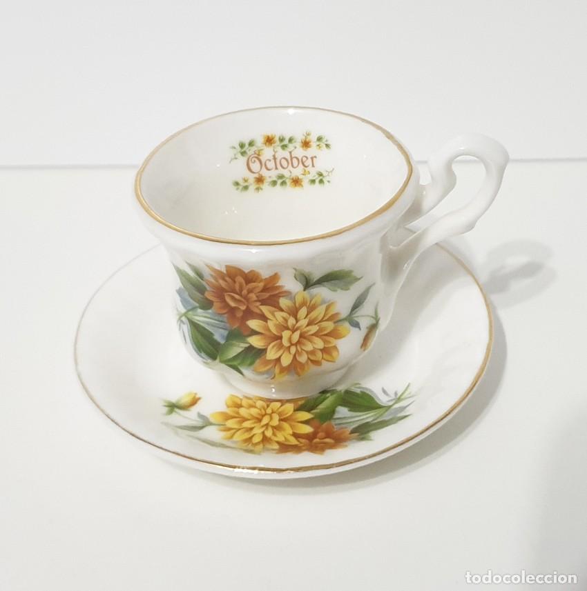 Antig&uuml;edades: ANTIGUA TAZA CON PLATO ESTILO ROYAL KENT, FLORES DE LOS MESES DEL A&Ntilde;O. -OCTUBRE- 4 CM