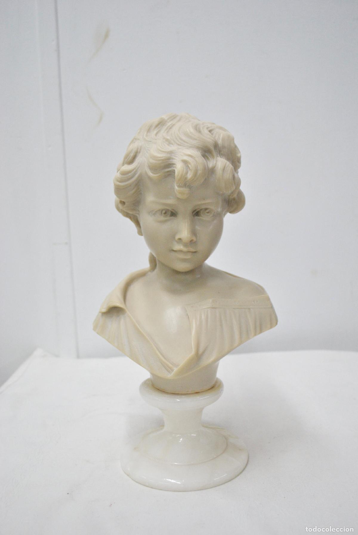 Antig&uuml;edades: Busto de marmolina sobre peana - Foto 2